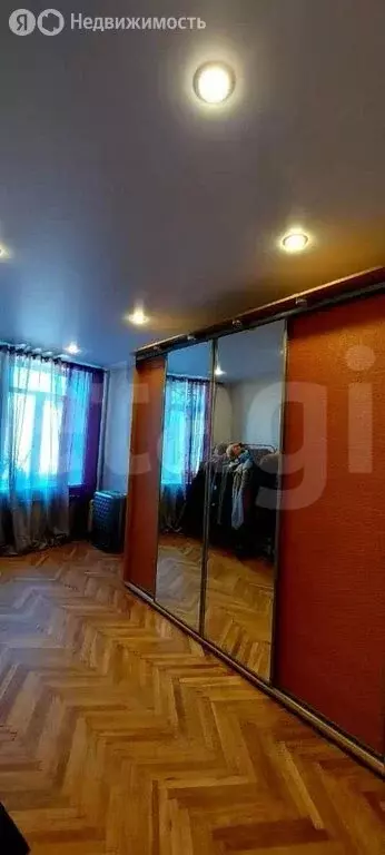 3-комнатная квартира: Санкт-Петербург, Исполкомская улица, 5 (70.5 м) - Фото 1