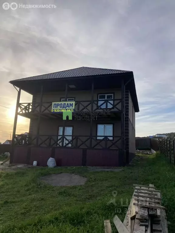 Дом в посёлок городского типа Емельяново, Яхонтовый переулок, 1 (260 ... - Фото 1