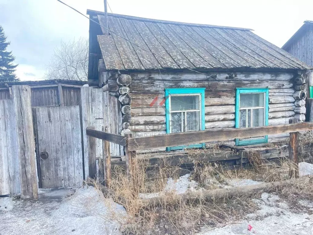 Дом в Тыва, Туран Пий-Хемский район, ул. Ленина (16 м) - Фото 1