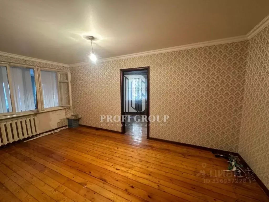 3-к кв. Дагестан, Махачкала ул. Ирчи Казака (80.0 м) - Фото 0