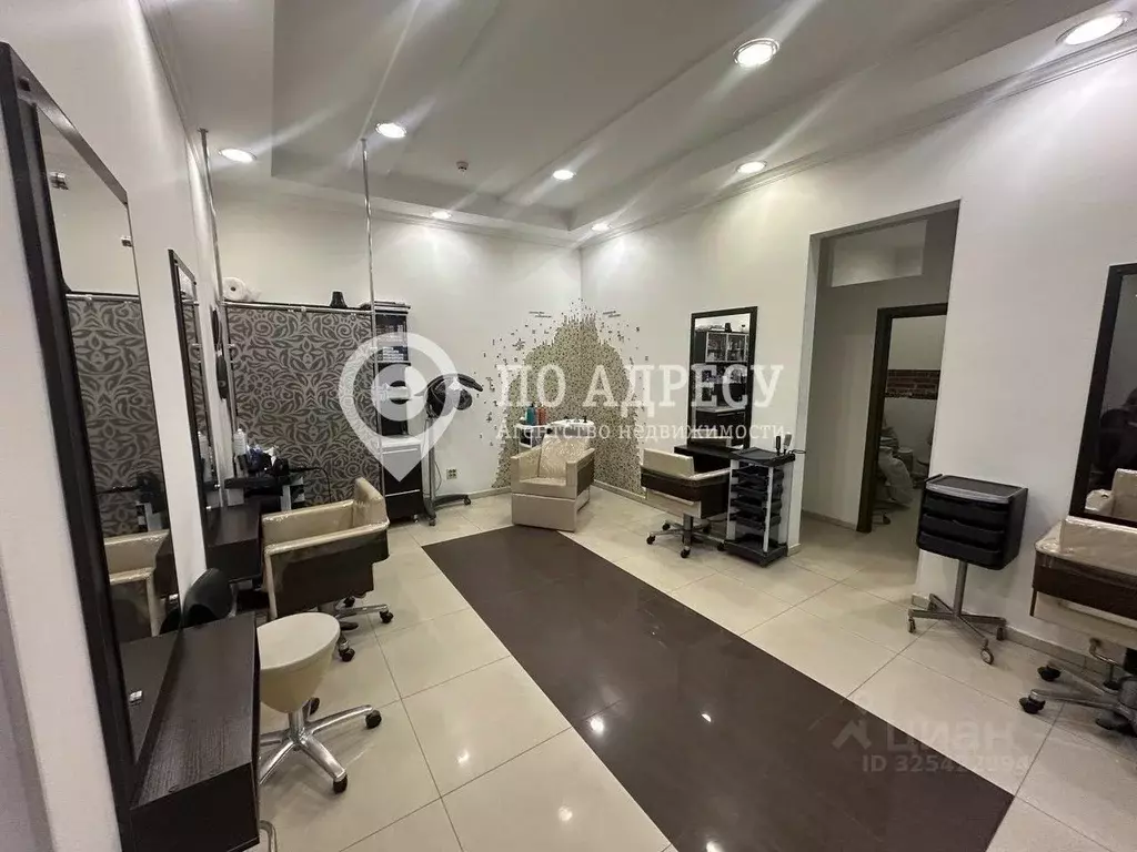 Помещение свободного назначения в Саратовская область, Саратов ул. ... - Фото 2