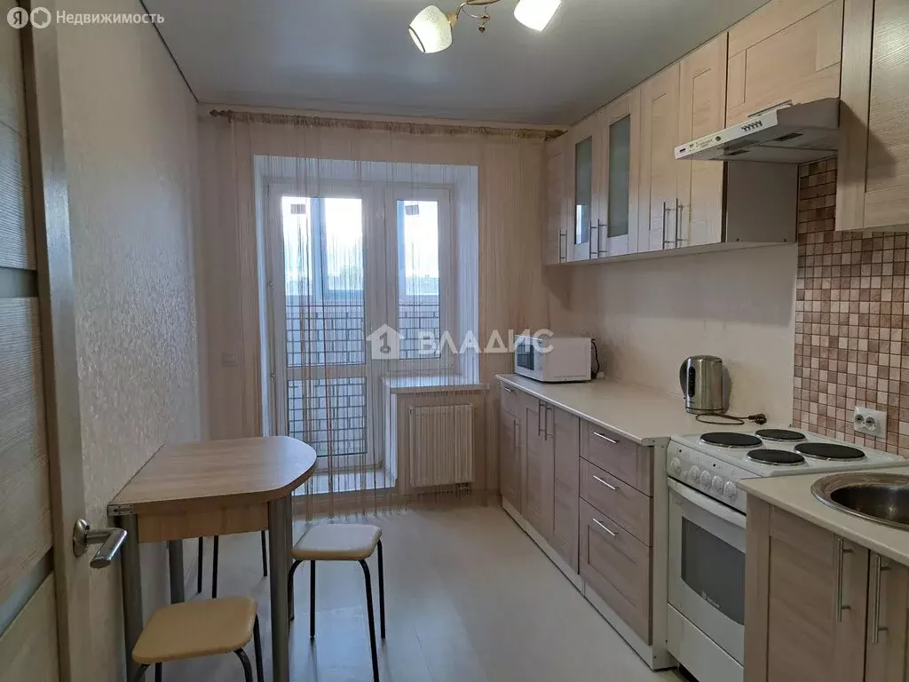 1-комнатная квартира: Тобольск, 7-й микрорайон, 37 (30 м) - Фото 1