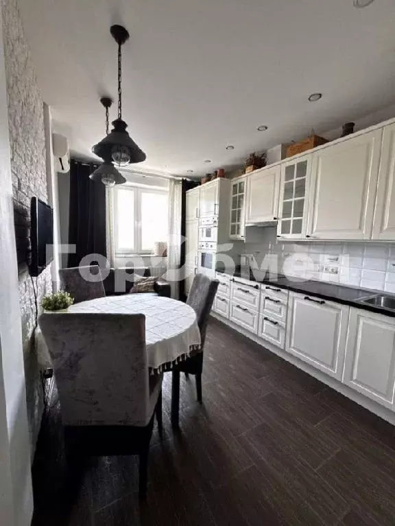 Продается 3-комнатная квартира - Фото 1