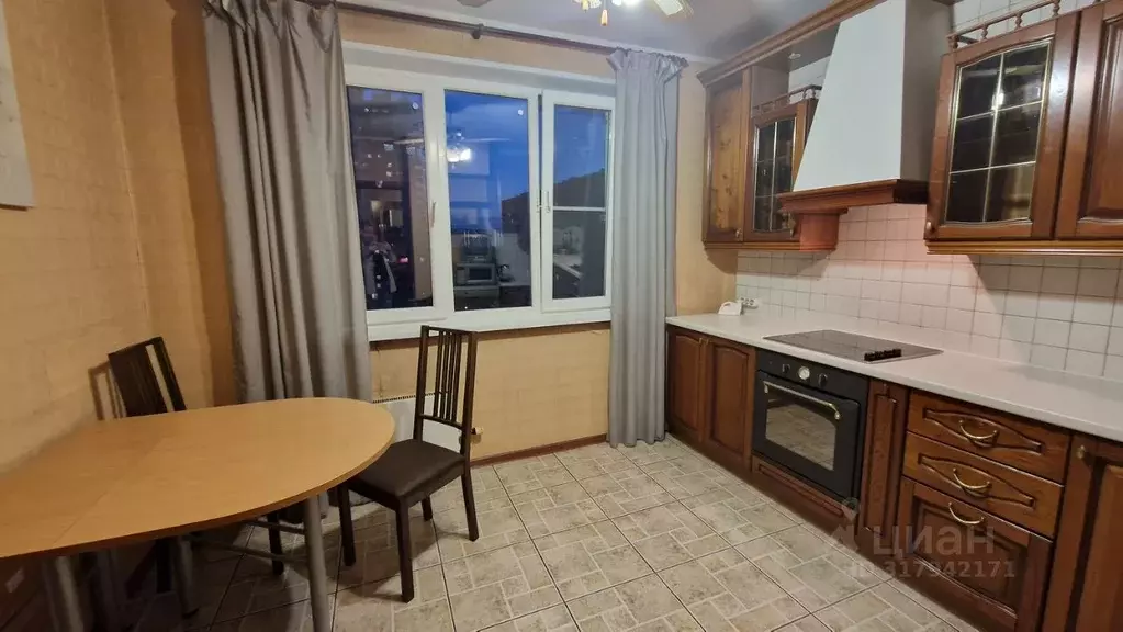 2-к кв. Московская область, Химки Молодежная ул., 5 (60.0 м) - Фото 1