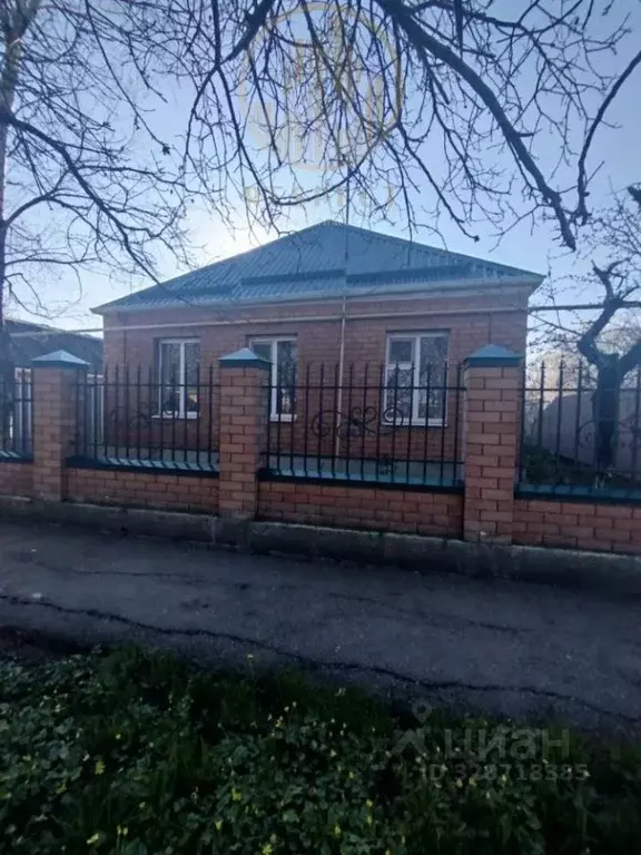 Дом в Ставропольский край, Минераловодский муниципальный округ, пос. ... - Фото 1