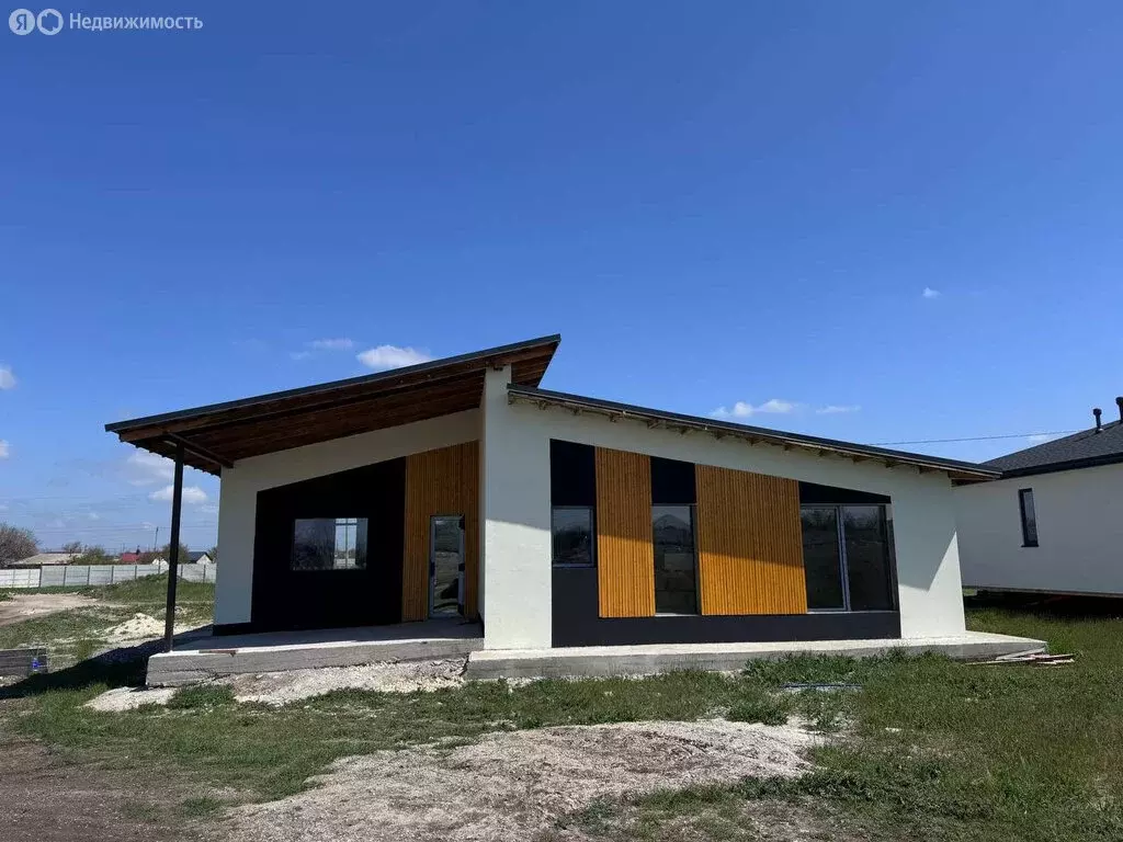 Дом в Симферопольский район, село Урожайное (163 м) - Фото 1