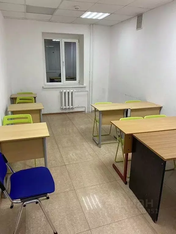 Офис в Московская область, Домодедово Центральный мкр, ул. Коломийца, ... - Фото 1