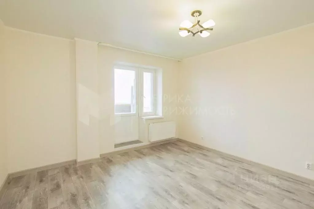 1-к кв. Тюменская область, Тюмень Кремлевская ул., 112к1 (40.6 м) - Фото 1
