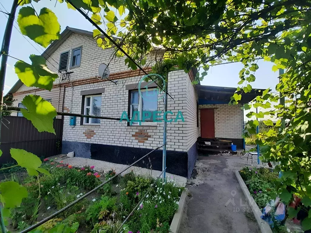 Дом в Белгородская область, Чернянский район, Ездоченское с/пос, с. ... - Фото 2