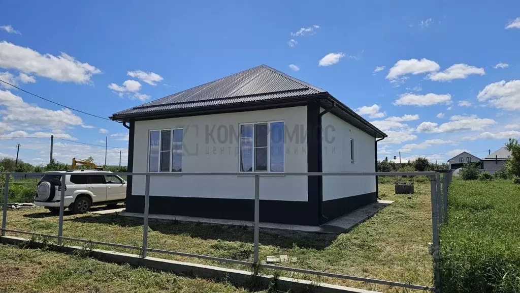 Дом в Краснодарский край, Абинский район, Холмское с/пос, Холмская ... - Фото 0