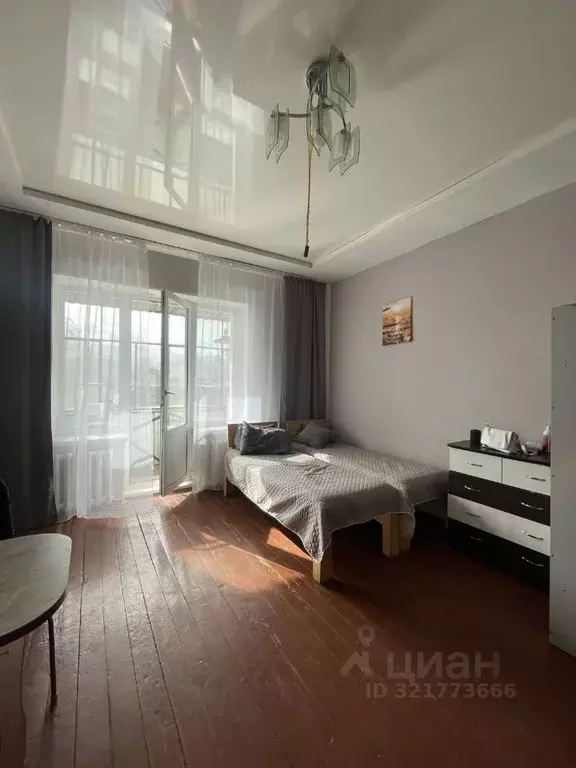 Комната Челябинская область, Миасс ул. Карла Маркса, 11 - Фото 1