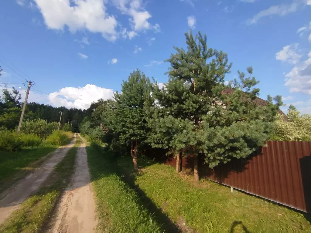 Дом в Новгородская область, Новгородский район, Савинское с/пос, д. ... - Фото 1
