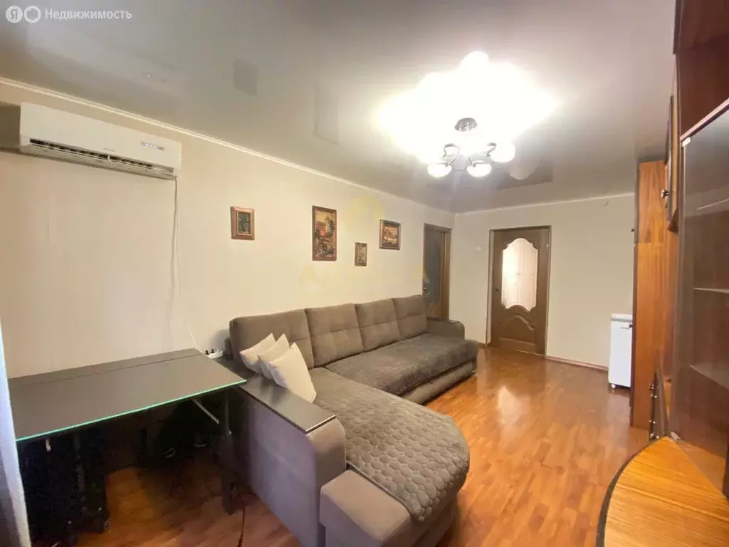 3-комнатная квартира: Оренбург, Центральная улица, 11 (62 м) - Фото 0