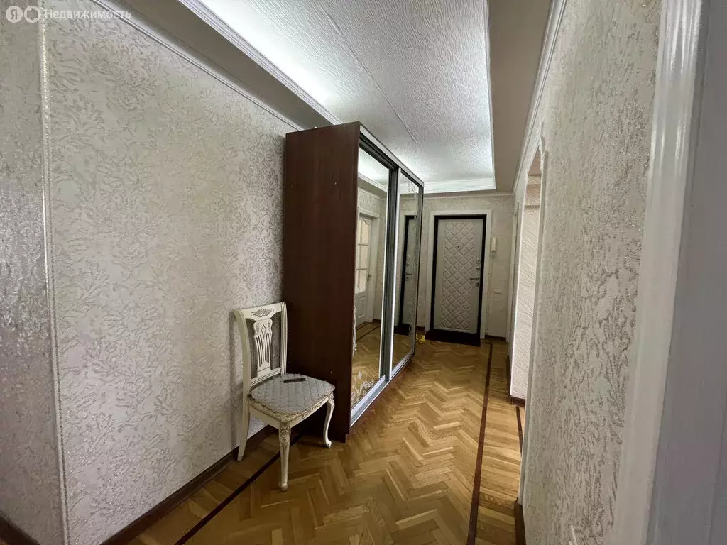3-комнатная квартира: Владикавказ, проспект Доватора, 33 (72 м) - Фото 1