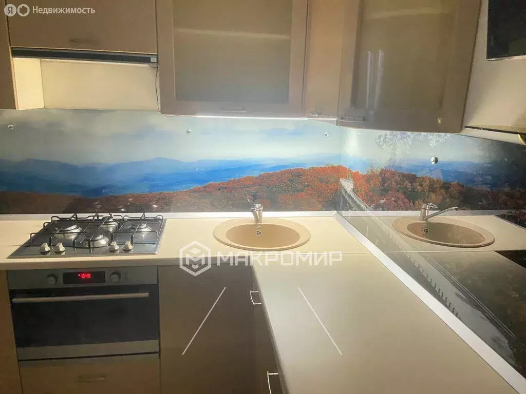 2-комнатная квартира: Брянск, улица Романа Брянского, 17 (58 м) - Фото 2