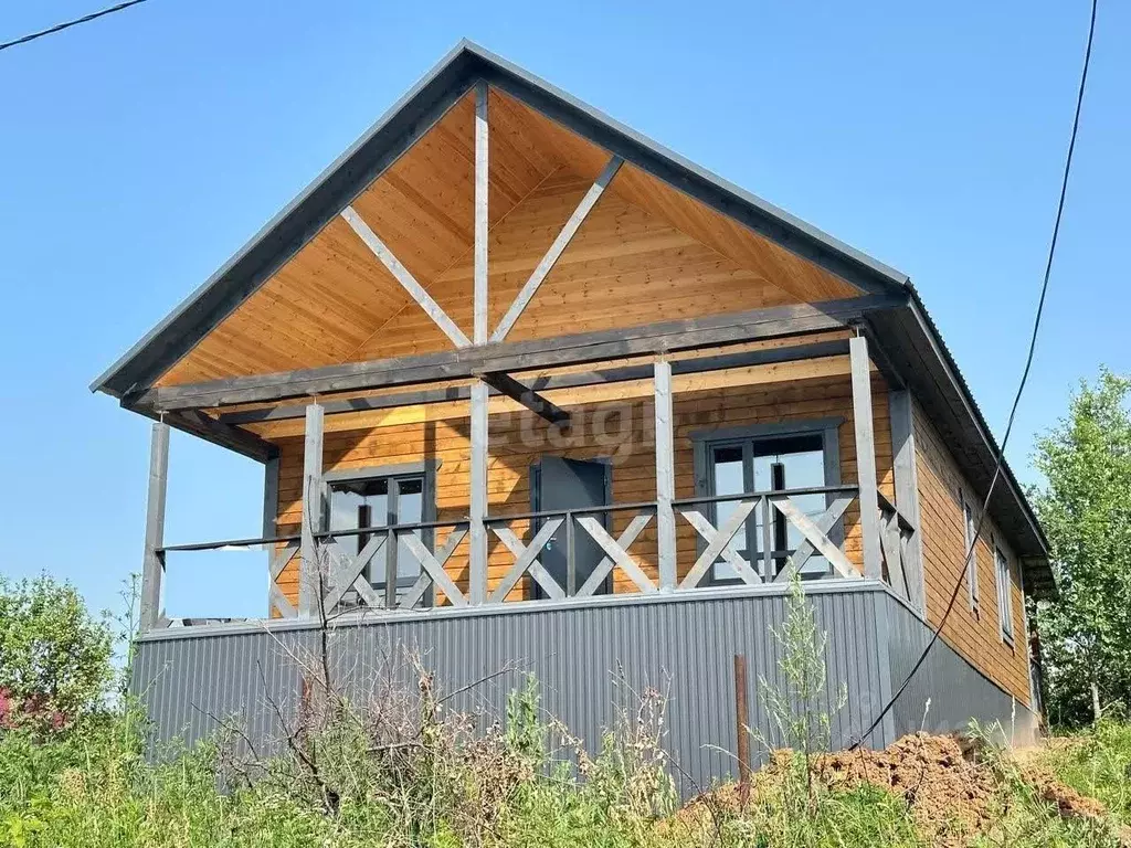 Дом в Башкортостан, Иглинский район, Акбердинский сельсовет, с. ... - Фото 1
