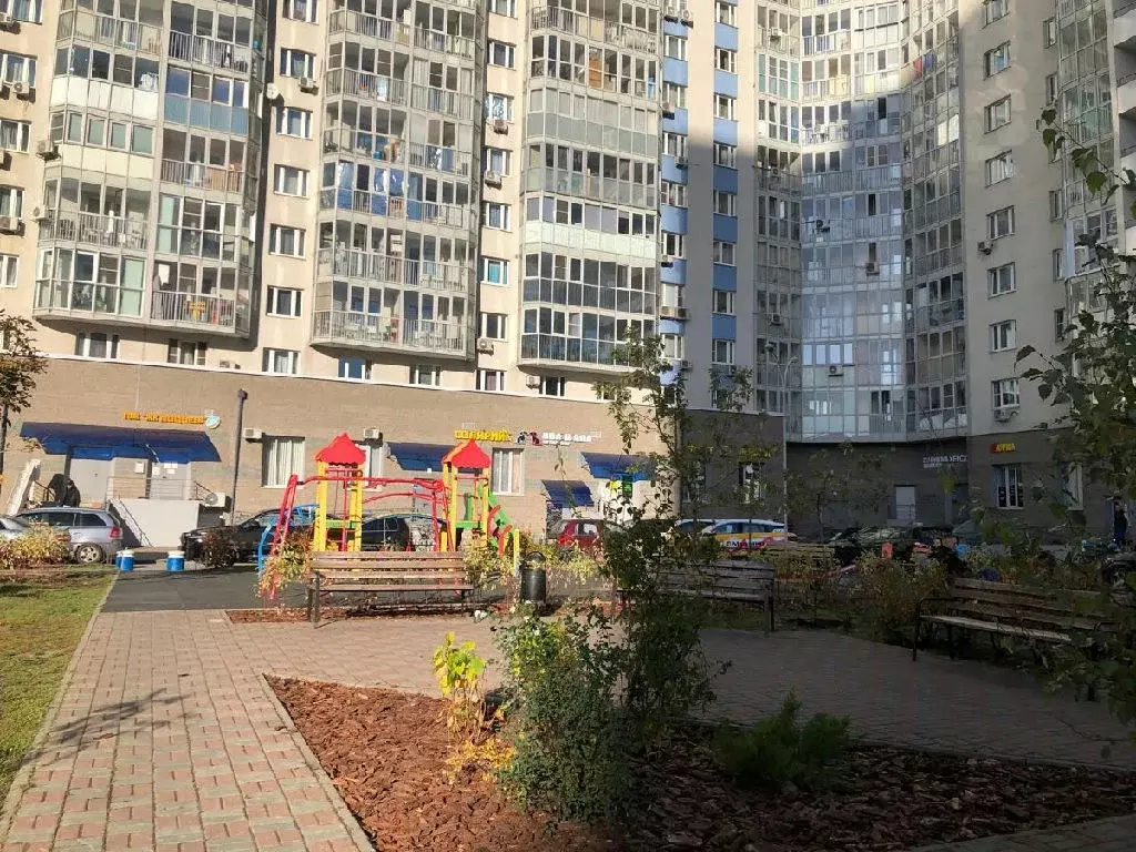 Продается 2-комнатная квартира - Фото 1