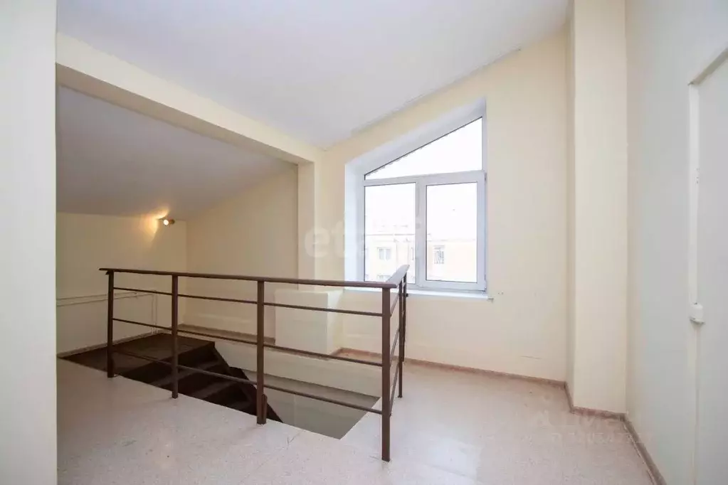 3-к кв. Иркутская область, Иркутск Крылатый мкр, 8 (102.1 м) - Фото 0