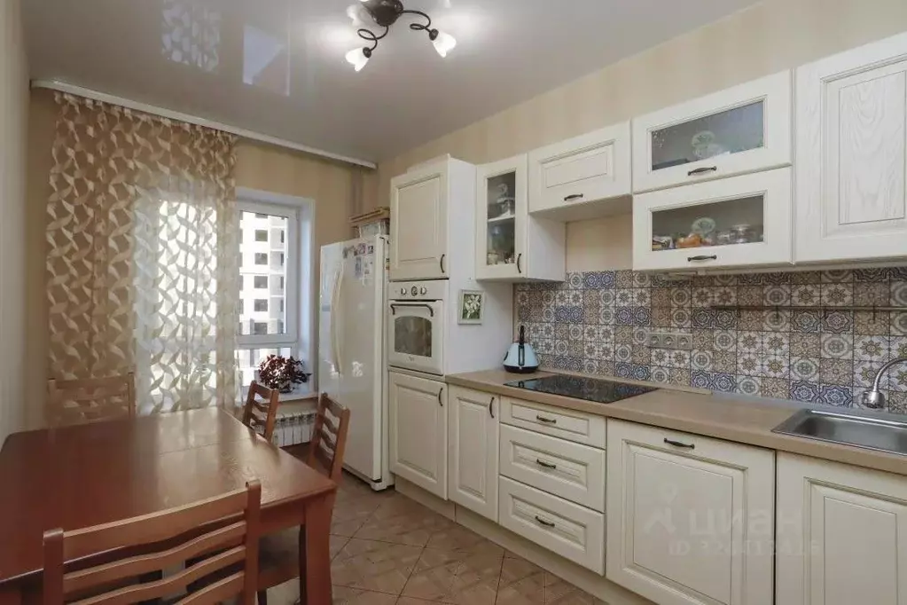 2-к кв. Иркутская область, Иркутск наб. Верхняя, 173/1 (64.0 м) - Фото 0