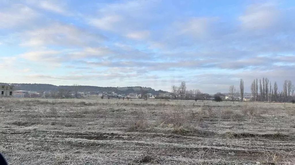 Участок в Крым, Симферопольский район, с. Мирное  (6.5 сот.) - Фото 0