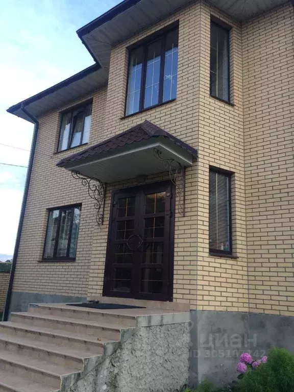 Дом в Брянская область, Брянск ул. Демьяна Бедного, 77 (210 м) - Фото 2