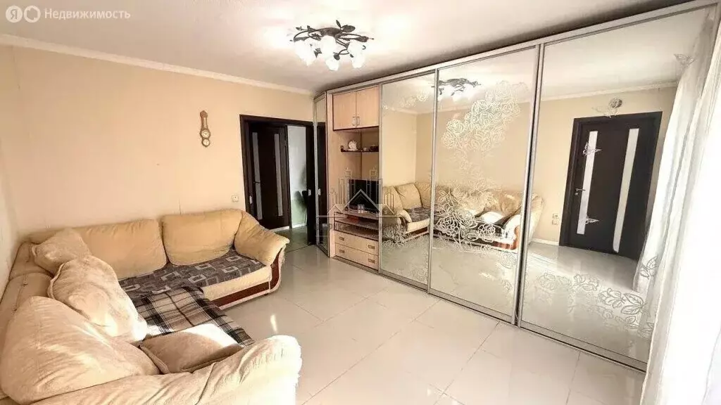 3-комнатная квартира: Симферополь, Ростовская улица, 4 (60 м) - Фото 2