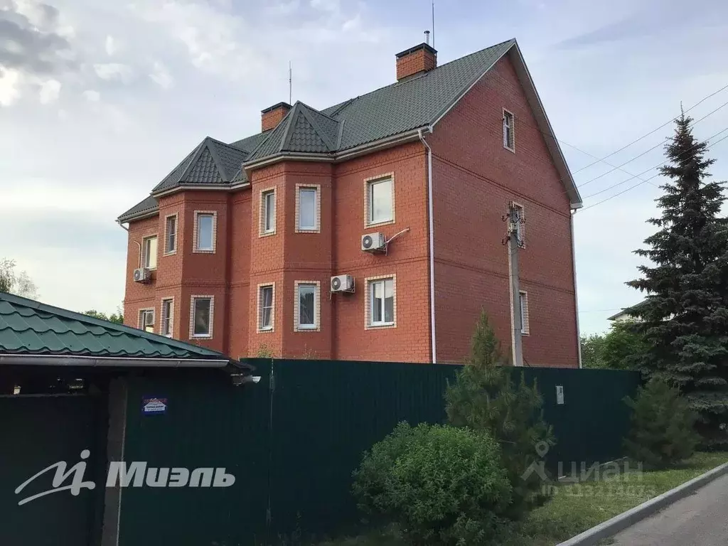 Дом в Москва д. Внуково, ул. Любови Орловой, 11 (448 м) - Фото 0