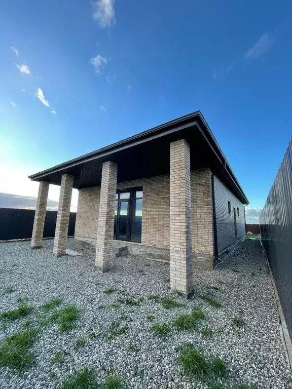 Дом в Краснодарский край, Темрюкский район, Тамань ст-ца ул. Карла ... - Фото 1