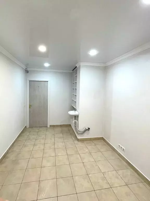 Помещение свободного назначения в Красноярский край, Красноярск ... - Фото 1