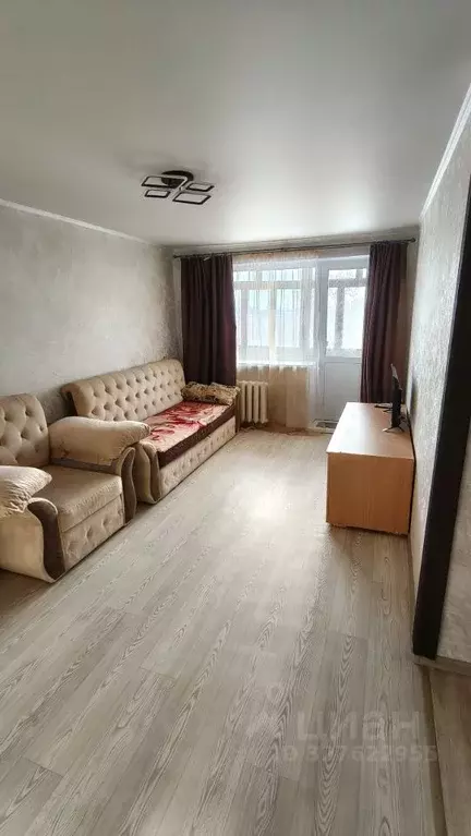 2-к кв. Омская область, Омск Нефтезаводская ул., 17А (42.0 м) - Фото 1