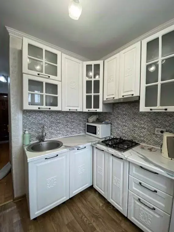 2-к кв. Крым, Феодосия муниципальный округ, Орджоникидзе пгт ул. ... - Фото 1