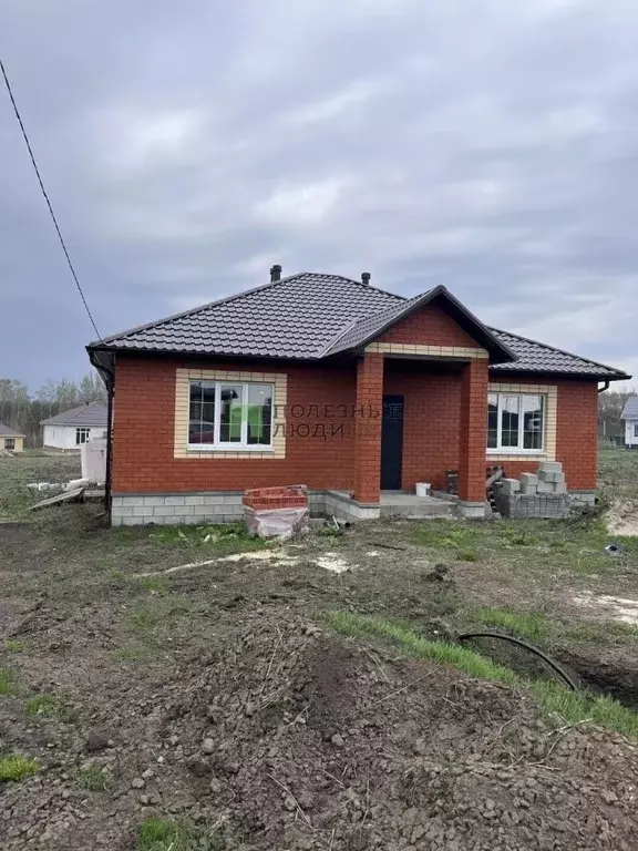 Дом в Белгородская область, Строитель Яковлевский городской округ, ул. ... - Фото 1