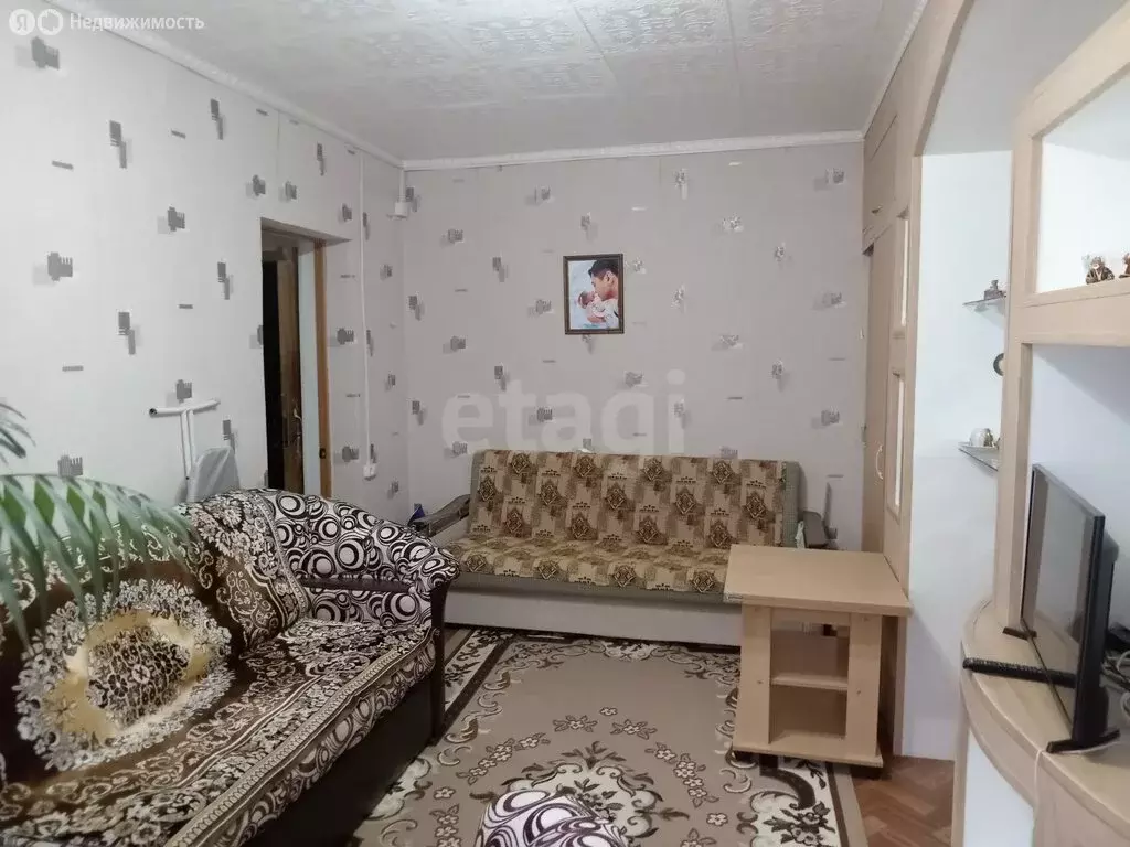 3-комнатная квартира: Касли, улица Лобашова, 140 (71.9 м) - Фото 2