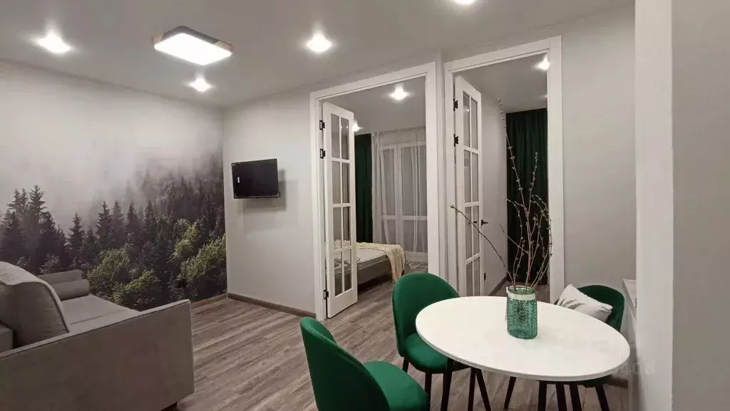 2-к кв. Удмуртия, Ижевск Районная ул., 57к2 (42.0 м) - Фото 1