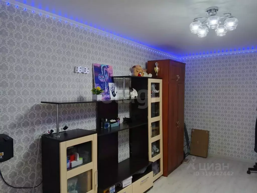 1-к кв. Астраханская область, Астрахань просп. Бумажников, 8А (29.3 м) - Фото 1