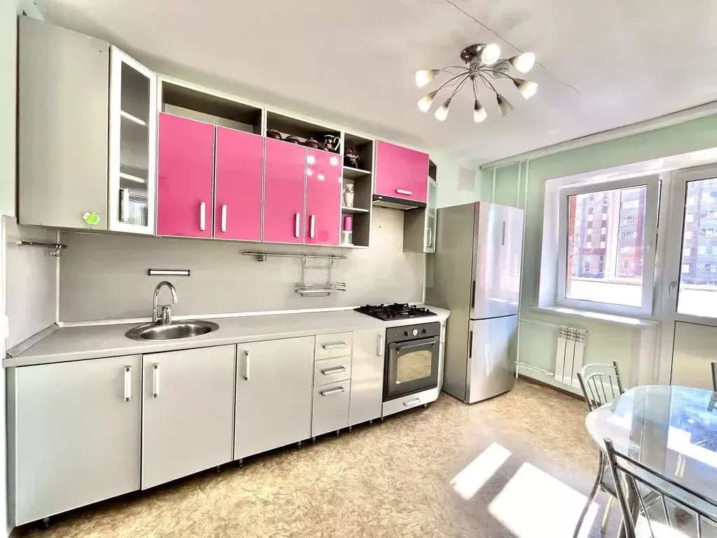 2-к кв. Мордовия, Саранск Республиканская ул., 149 (57.0 м) - Фото 1