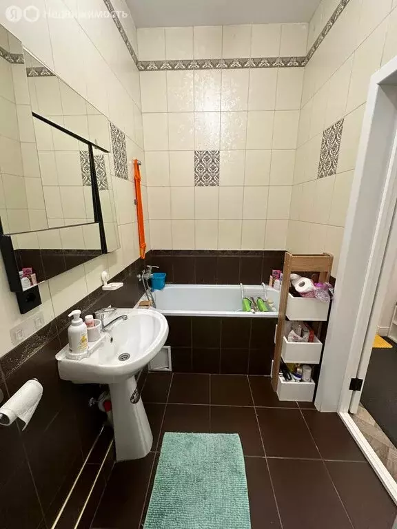 1-комнатная квартира: Махачкала, улица Вузовское Озеро, 15к1 (50 м) - Фото 1