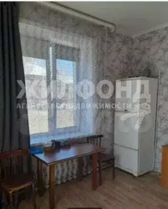 комната 18 м в 3-к, 1/2 эт. - Фото 1