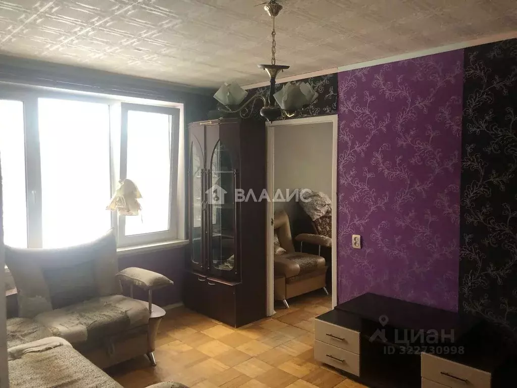 3-к кв. Ленинградская область, Тихвин 4-й мкр,  (54.3 м) - Фото 1