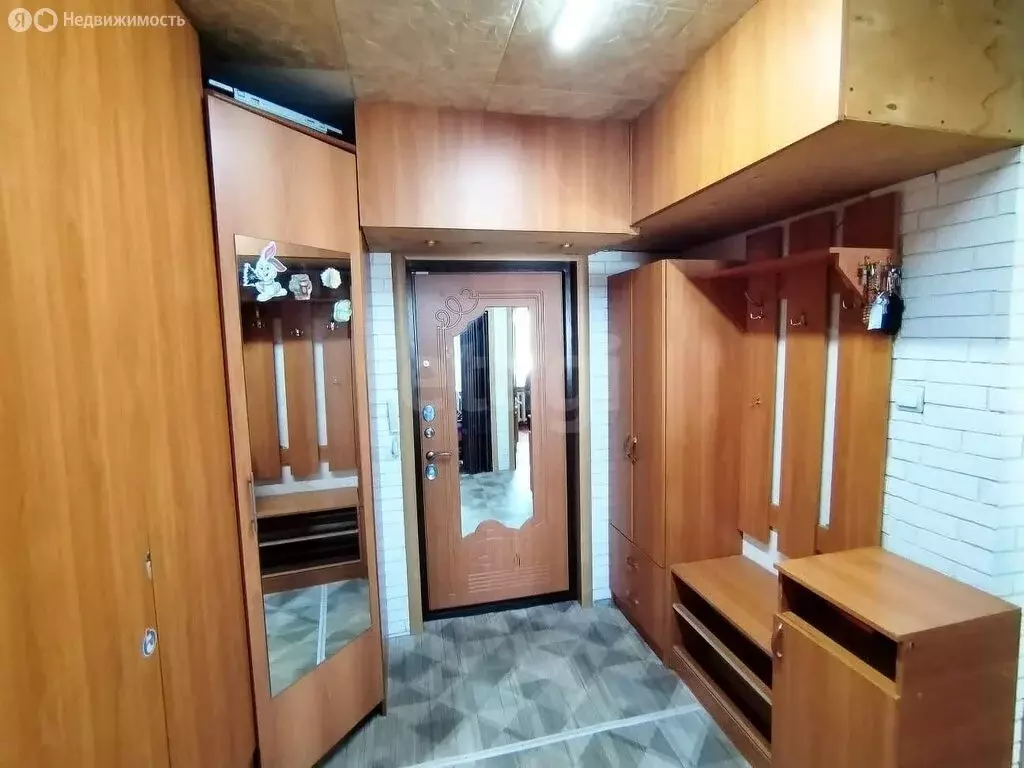 4-комнатная квартира: Камышлов, улица Максима Горького, 8 (68.1 м) - Фото 2