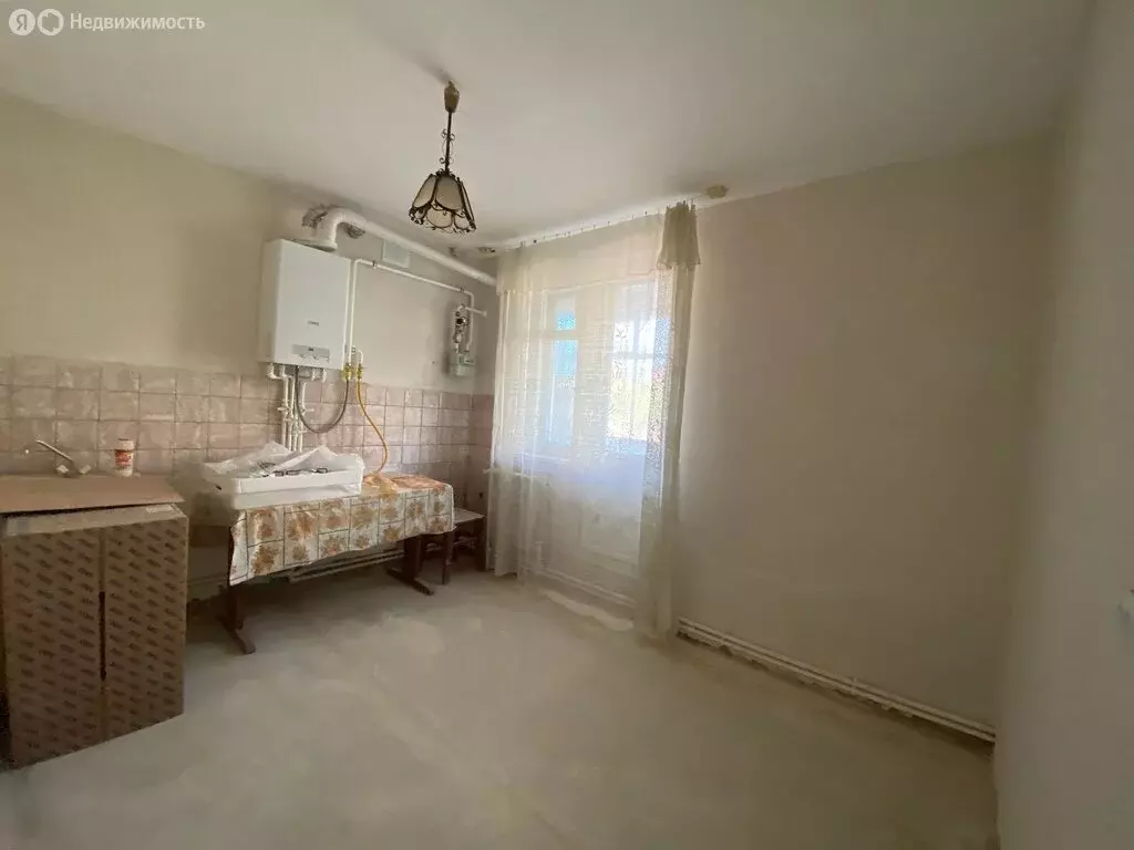 3-комнатная квартира: Багерово, улица Николая Саранчёва, 14 (67 м) - Фото 2