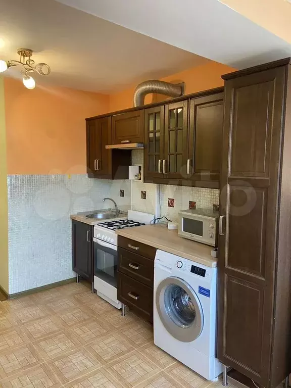 1-к. квартира, 38 м, 8/8 эт. - Фото 0
