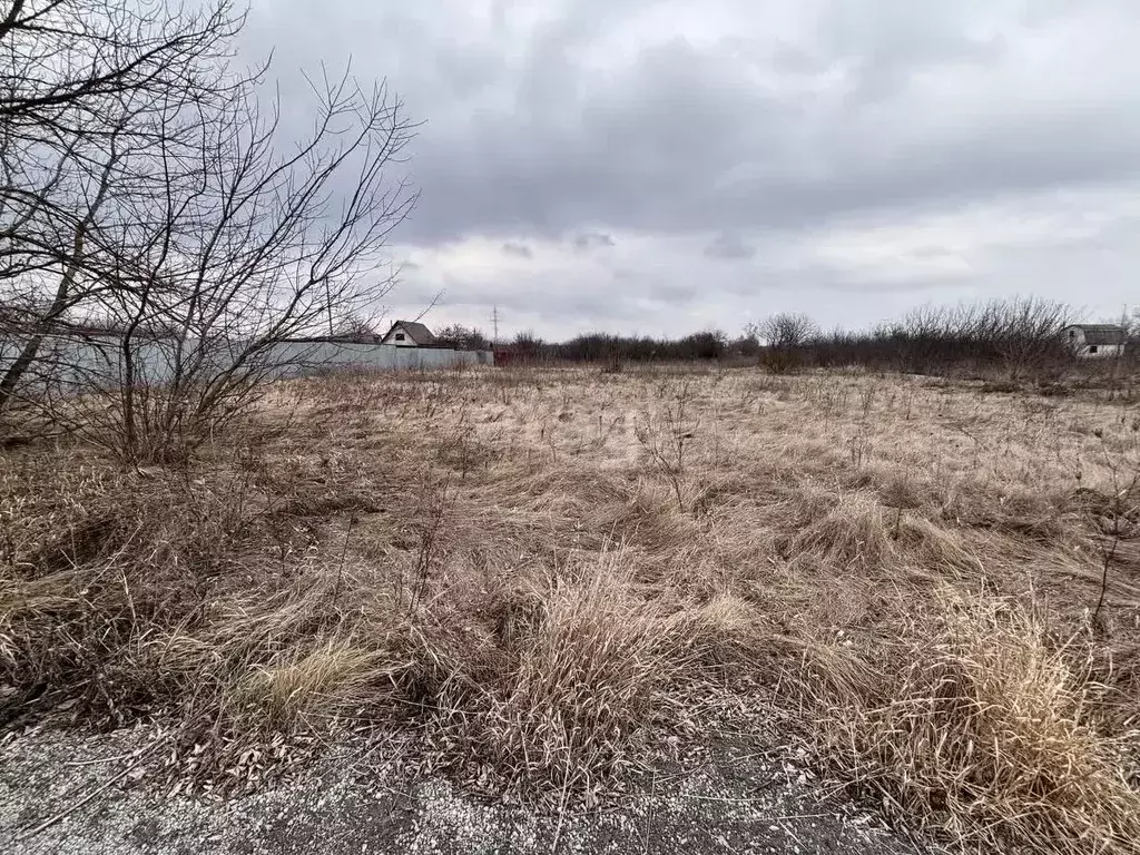 Участок в Белгородская область, Старый Оскол Фиалка садовые участки, ... - Фото 1