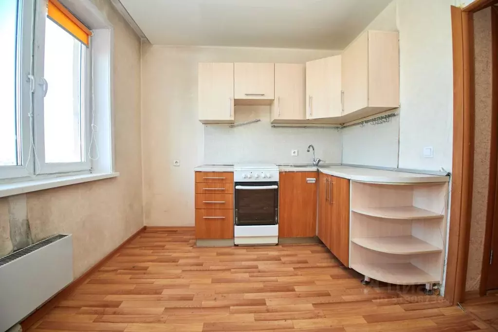 2-к кв. Кемеровская область, Новокузнецк ул. Звездова, 74 (56.5 м) - Фото 0