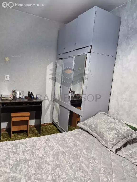 3-комнатная квартира: Омск, улица Кирова, 14 (62.7 м) - Фото 1