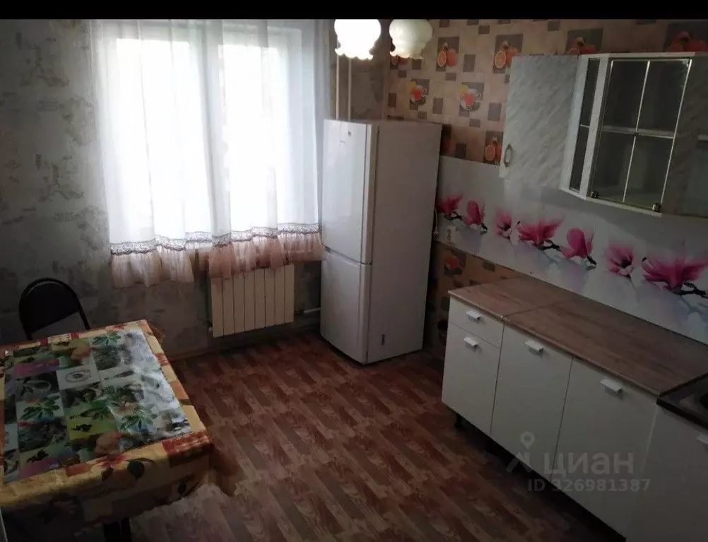 1-к кв. Свердловская область, Сысерть Каменный цветок мкр, 1 (37.0 м) - Фото 2