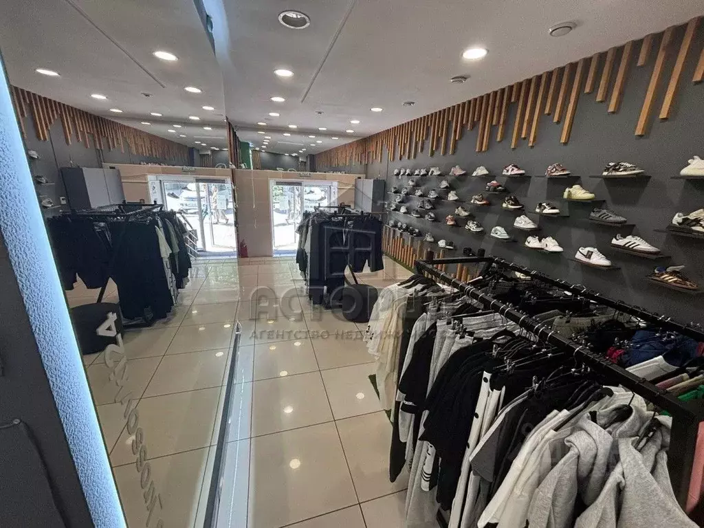 Помещение свободного назначения в Красноярский край, Красноярск ул. ... - Фото 1