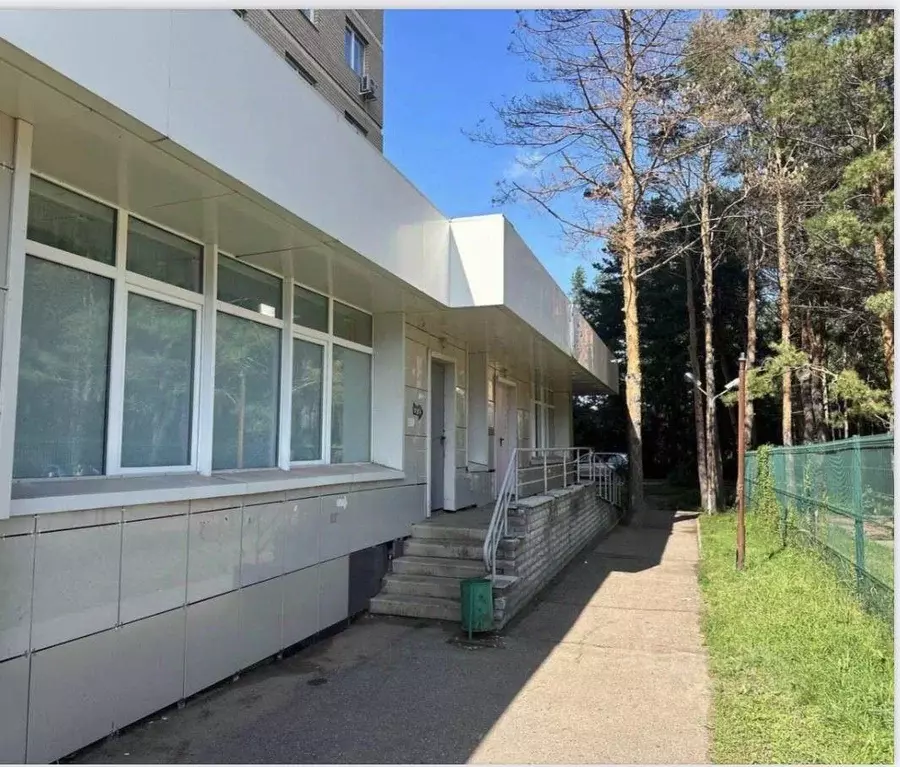 Помещение свободного назначения в Татарстан, Набережные Челны 12-й ... - Фото 2