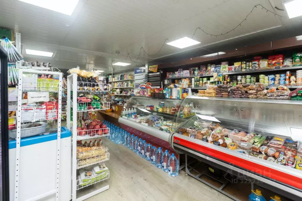 Торговая площадь в Оренбургская область, Оренбургский район, с. ... - Фото 1