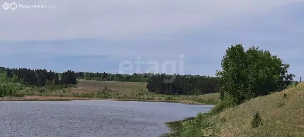 Участок в село Калинино, Красноармейская улица (2379.98 м) - Фото 0